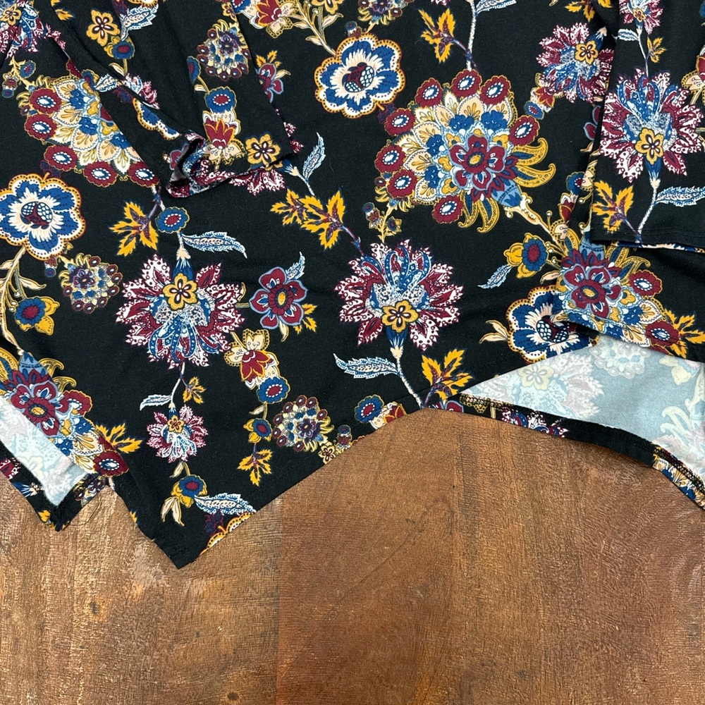 Green Envelope Blouse Black Floral 3/4‎ Length Sleeve Boho Women’s Size 2X - Picture 5 of 6